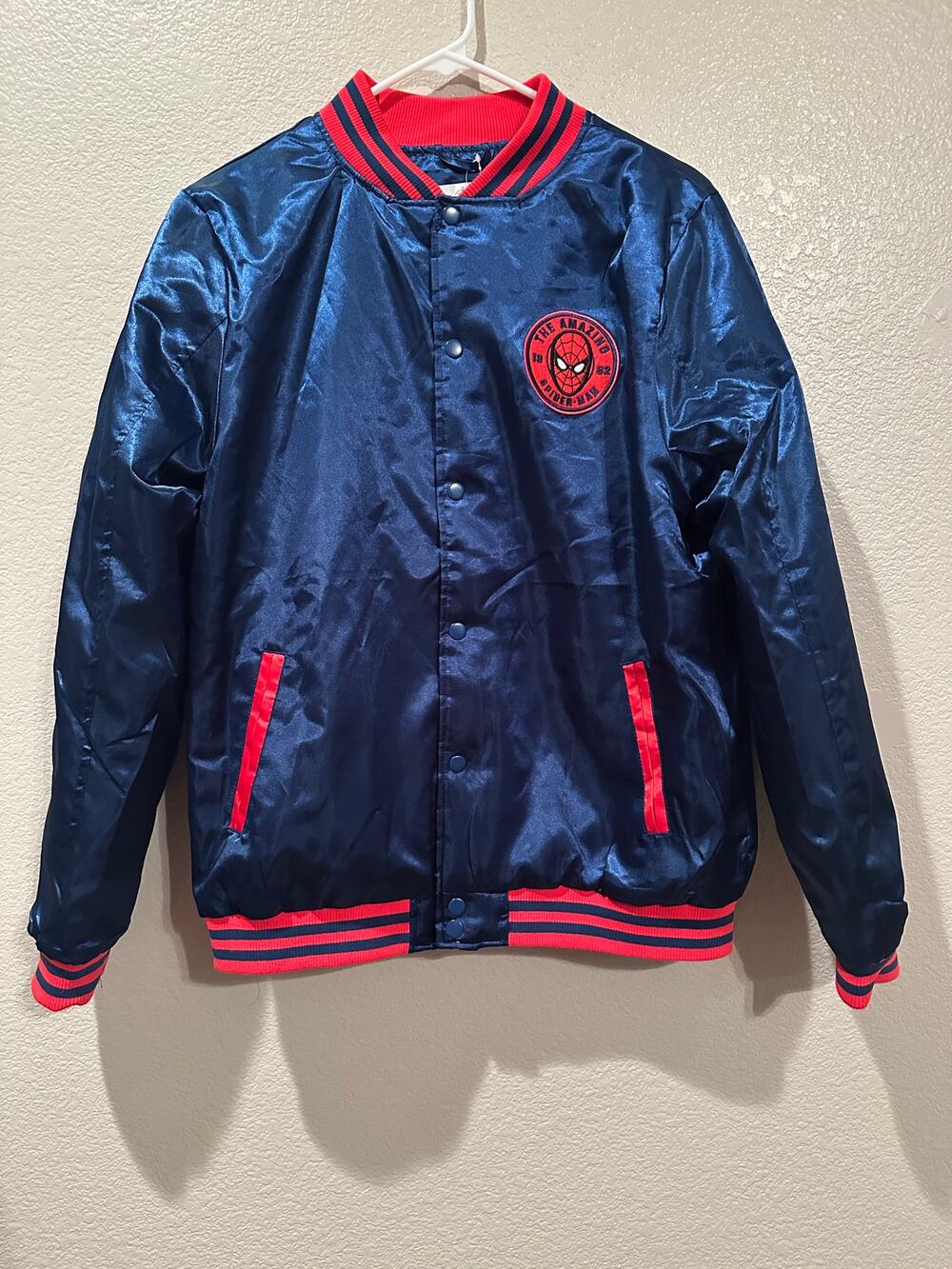 NWOT Disney Parks Marvel Spider-man Satin Vintage Patch Varsity Jacket Sz M